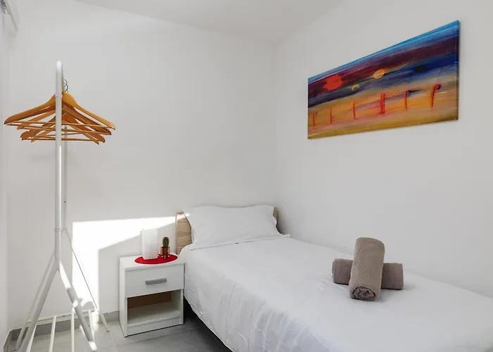 Domus