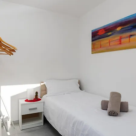 Domus